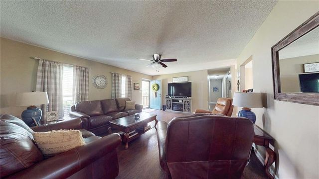 33 E Boxwood Drive SE, Cartersville, GA 30121