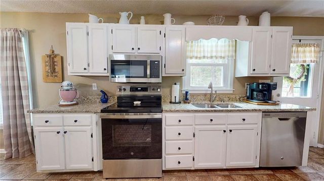 33 E Boxwood Drive SE, Cartersville, GA 30121