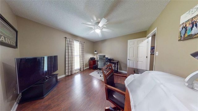 33 E Boxwood Drive SE, Cartersville, GA 30121