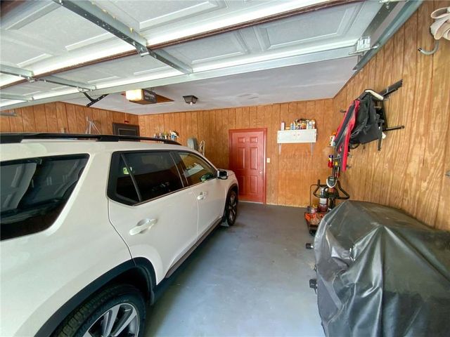 33 E Boxwood Drive SE, Cartersville, GA 30121