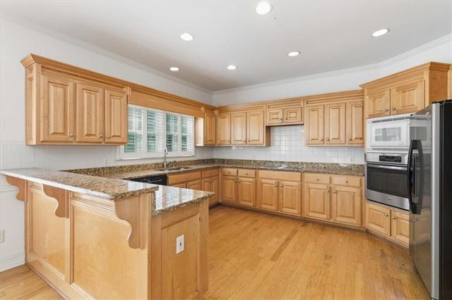 2021 Cockrell Pointe NW, Kennesaw, GA 30152