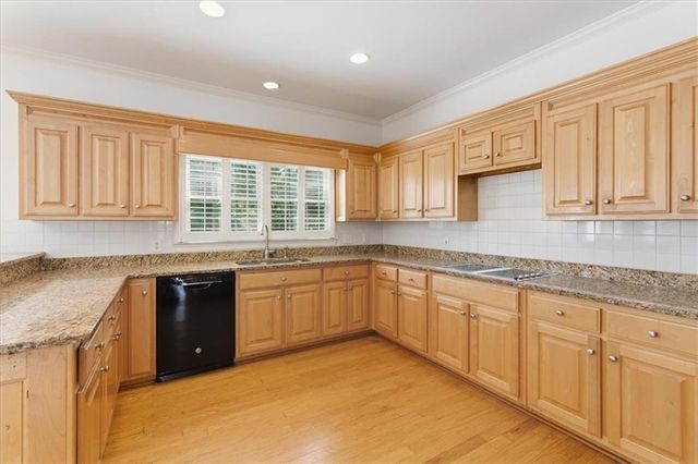 2021 Cockrell Pointe NW, Kennesaw, GA 30152