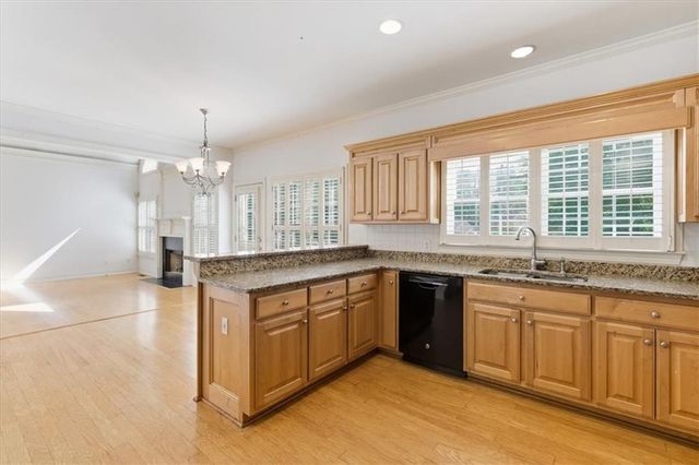 2021 Cockrell Pointe NW, Kennesaw, GA 30152