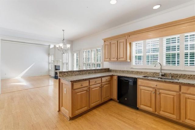 2021 Cockrell Pointe NW, Kennesaw, GA 30152