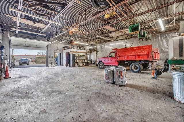 4182 Greenvale Drive, South Euclid, OH 44121