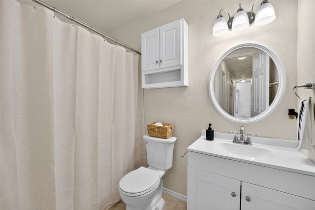 8221 N 122nd East Avenue, Owasso, OK 74055
