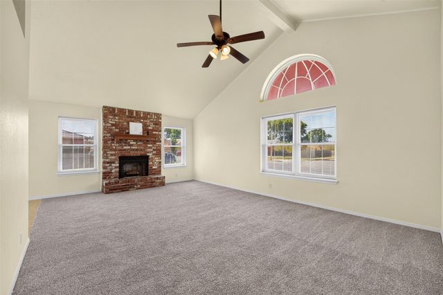 8221 N 122nd East Avenue, Owasso, OK 74055