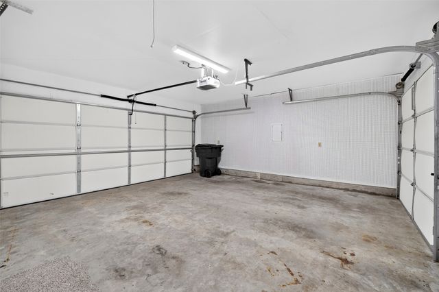 8221 N 122nd East Avenue, Owasso, OK 74055