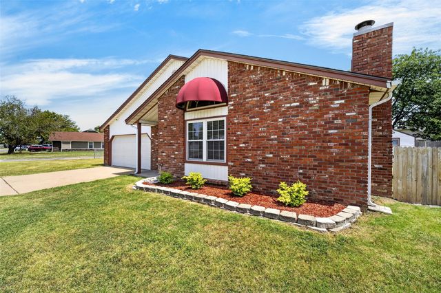 8221 N 122nd East Avenue, Owasso, OK 74055