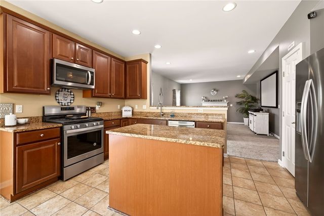 3319 Dandelion Trail, Canandaigua Town, NY 14424