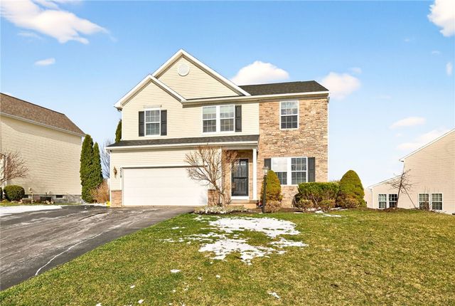 3319 Dandelion Trail, Canandaigua Town, NY 14424