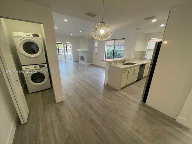 1637 SW 10th St 2, Miami, FL 33135