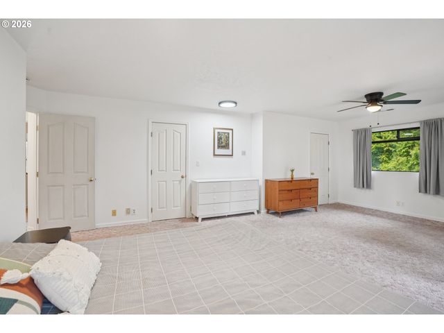 12313 Se OATFIELD Rd, Milwaukie, OR 97222