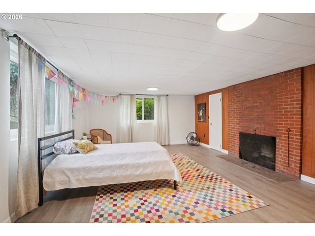 12313 Se OATFIELD Rd, Milwaukie, OR 97222