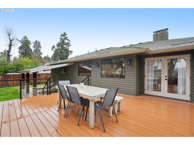 12313 Se OATFIELD Rd, Milwaukie, OR 97222