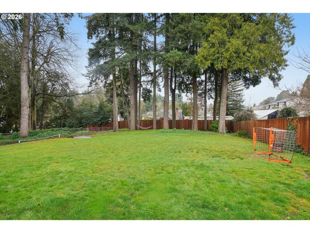 12313 Se OATFIELD Rd, Milwaukie, OR 97222