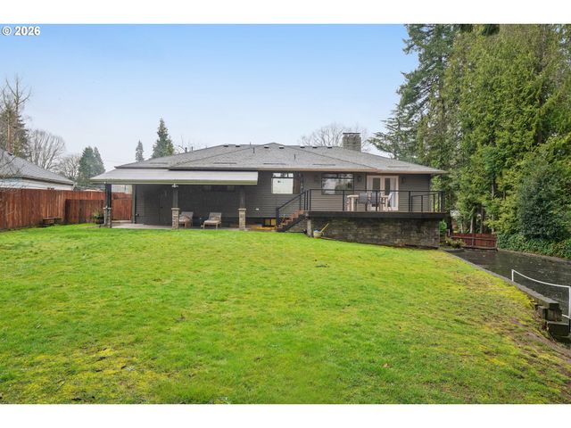 12313 Se OATFIELD Rd, Milwaukie, OR 97222