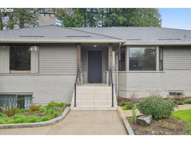 12313 Se OATFIELD Rd, Milwaukie, OR 97222