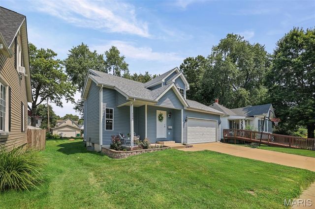 506 E Washington Street, O'fallon, IL 62269