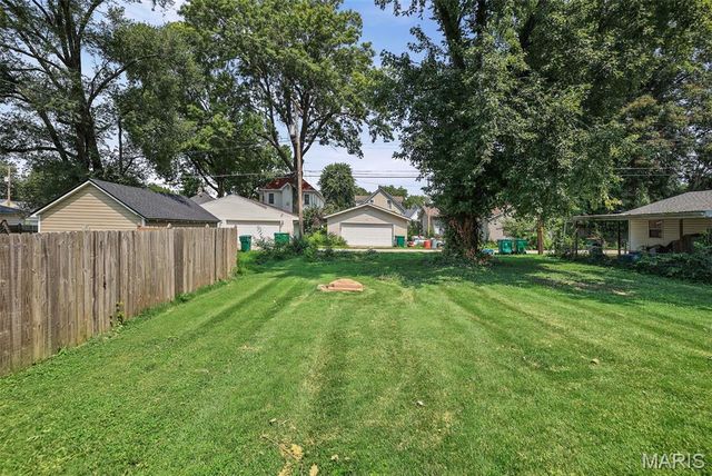 506 E Washington Street, O'fallon, IL 62269