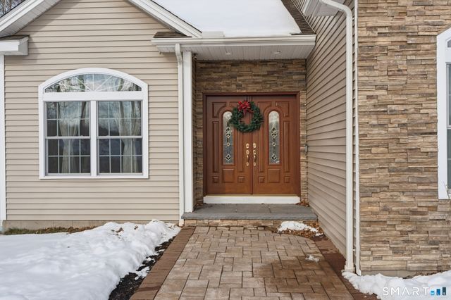 16 Crystal Brook Road, Wolcott, CT 06716