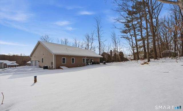 16 Crystal Brook Road, Wolcott, CT 06716