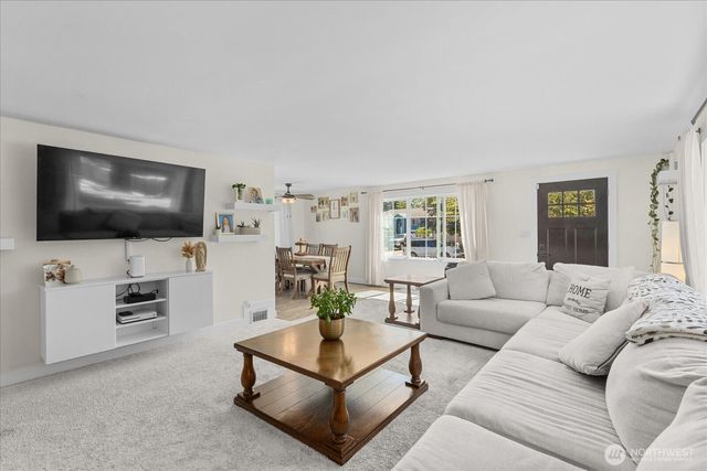 2323 Lexington Avenue, Everett, WA 98203