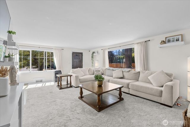 2323 Lexington Avenue, Everett, WA 98203