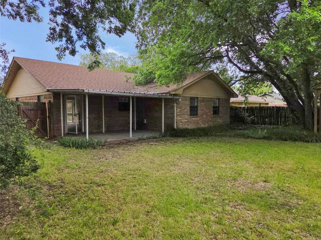 108 S Florence Street, Tioga, TX 76271