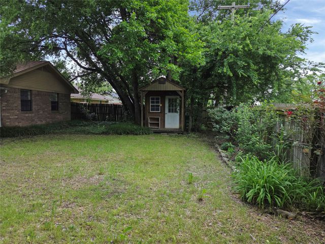 108 S Florence Street, Tioga, TX 76271