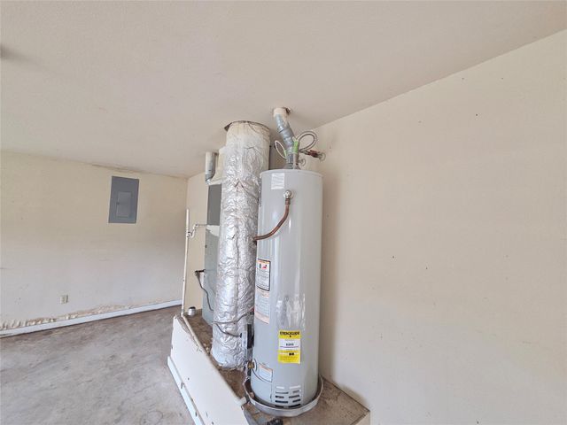 108 S Florence Street, Tioga, TX 76271