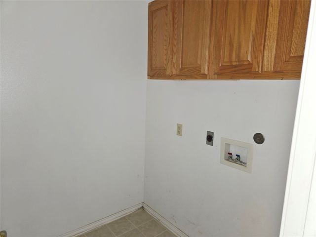 108 S Florence Street, Tioga, TX 76271