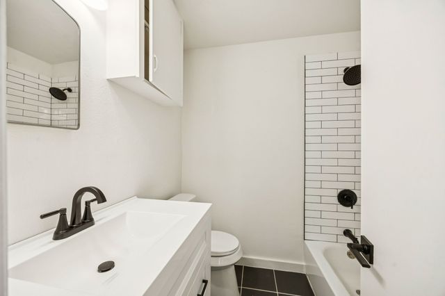 10042 Brockbank Drive, Dallas, TX 75229