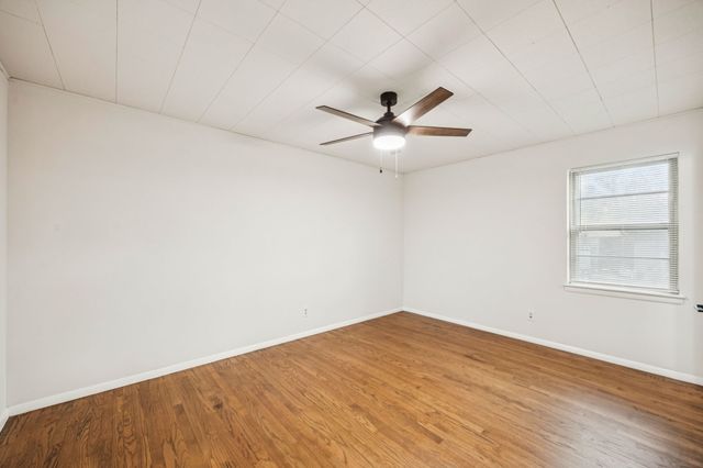 10042 Brockbank Drive, Dallas, TX 75229