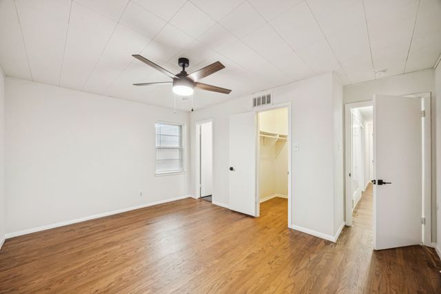 10042 Brockbank Drive, Dallas, TX 75229