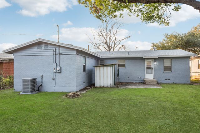 10042 Brockbank Drive, Dallas, TX 75229