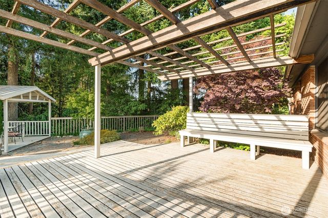 726 N 137th Street, Seattle, WA 98133
