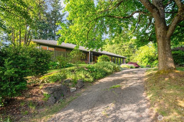 726 N 137th Street, Seattle, WA 98133