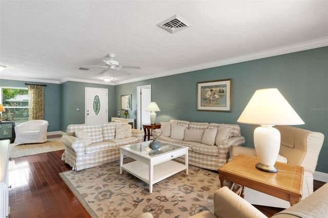 3016 CHASE CIRCLE, Sarasota, FL 34231