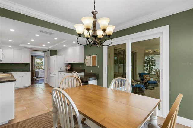 3016 CHASE CIRCLE, Sarasota, FL 34231