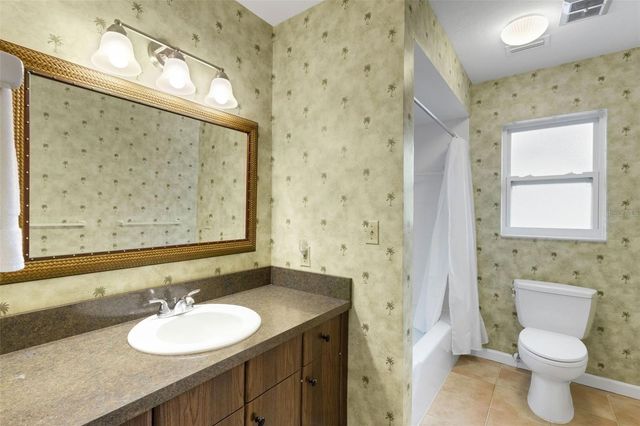 3016 CHASE CIRCLE, Sarasota, FL 34231