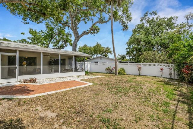 3016 CHASE CIRCLE, Sarasota, FL 34231