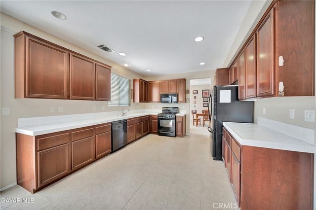 2354 Crimson, Rosamond, CA 93560