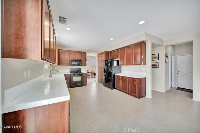 2354 Crimson, Rosamond, CA 93560