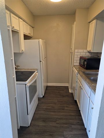 6050 Melody Lane 341, Dallas, TX 75231