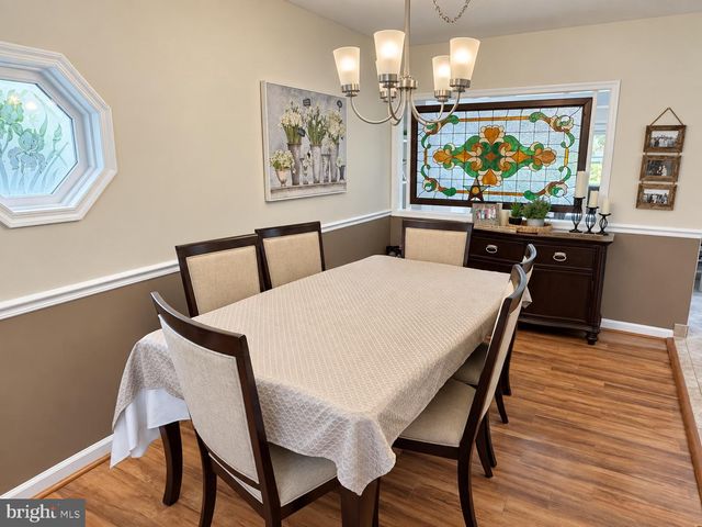 43 MARY ELLEN LN, Sicklerville, NJ 08081