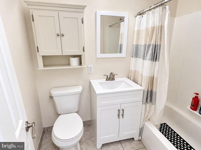 43 MARY ELLEN LN, Sicklerville, NJ 08081