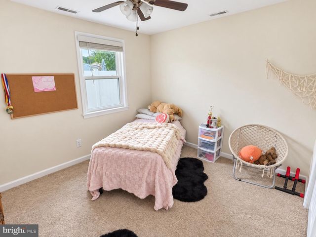 43 MARY ELLEN LN, Sicklerville, NJ 08081