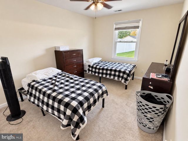 43 MARY ELLEN LN, Sicklerville, NJ 08081