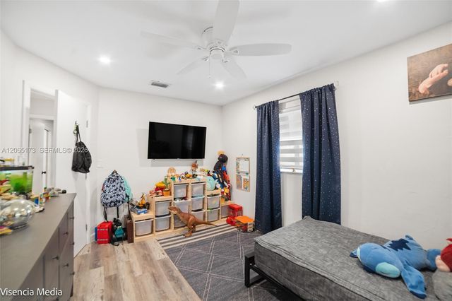 10316 SW 50th St, Cooper City, FL 33328